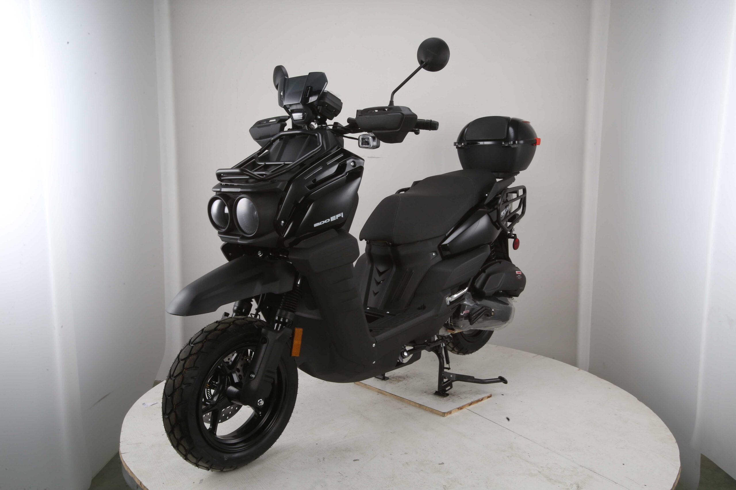 TANK 200 EFI (Gen 1)