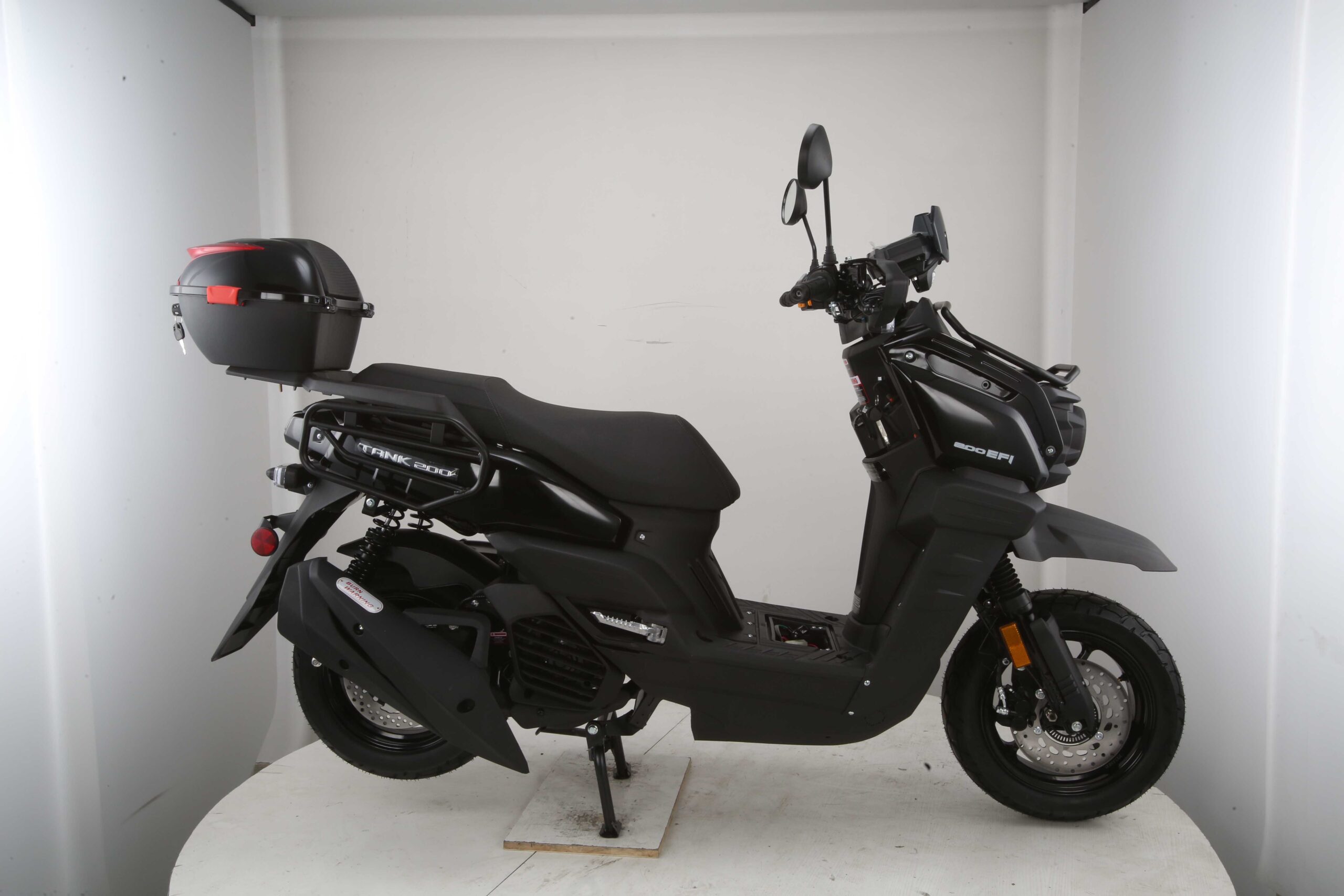 TANK 200 EFI (Gen 1)