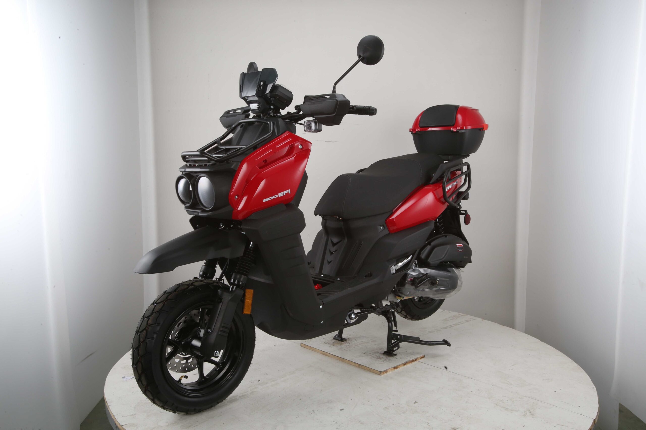 TANK 200 EFI (Gen 1)