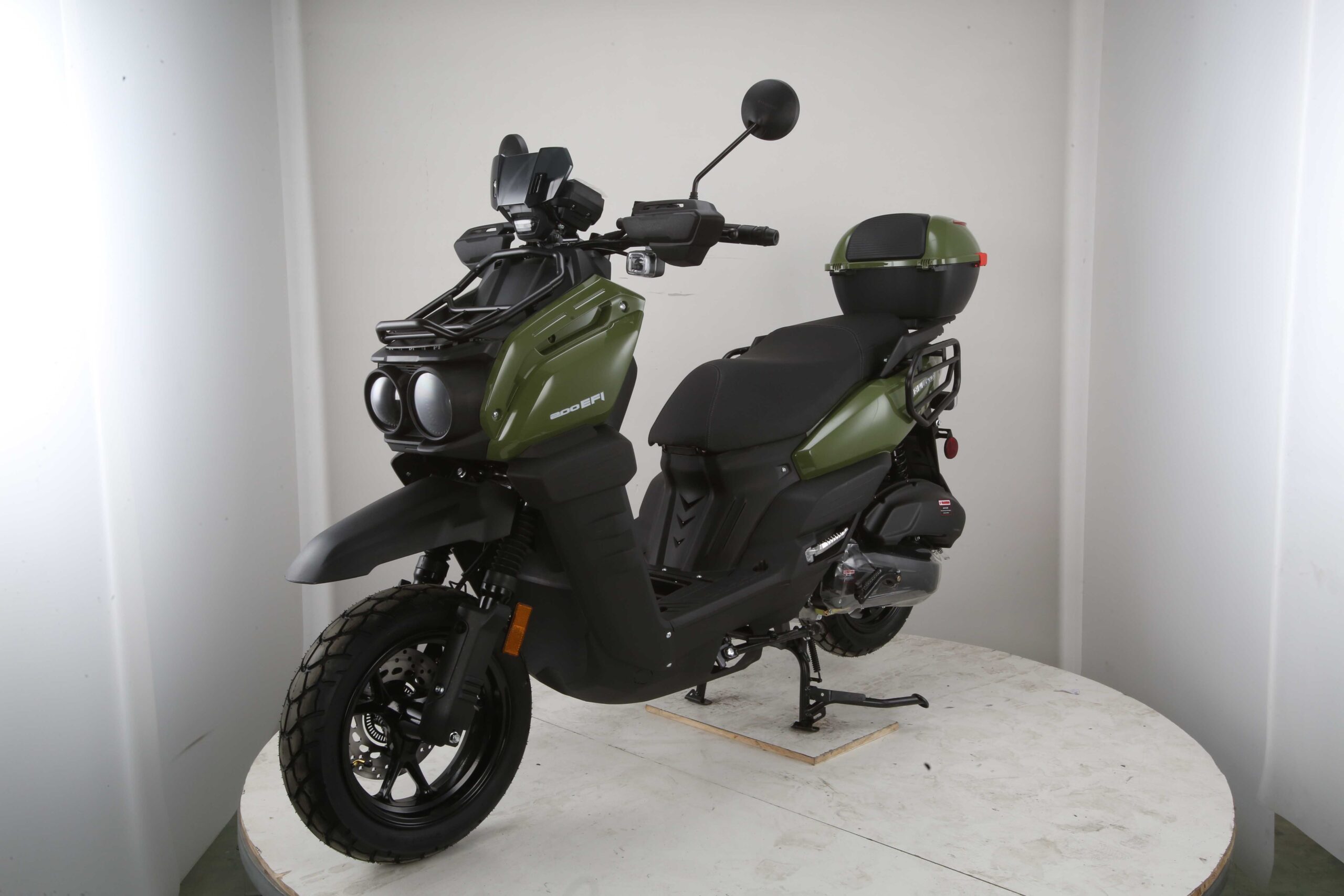 TANK 200 EFI (Gen 1)